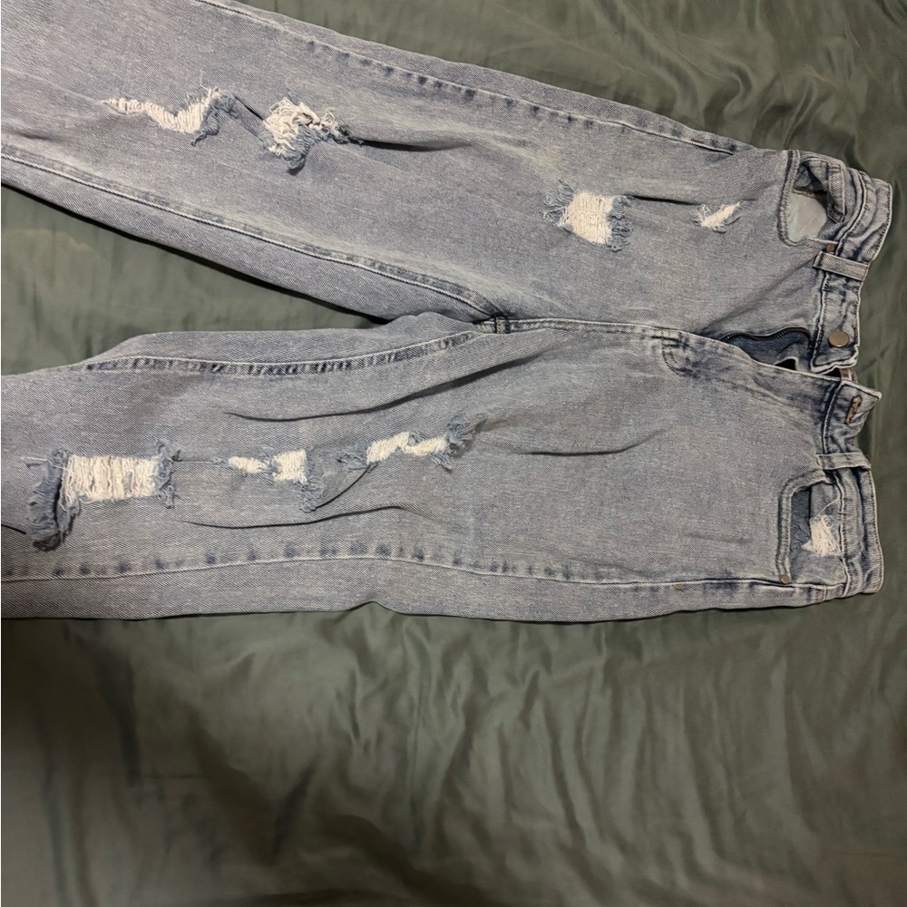Distressed jeans! - Picture 2 of 5